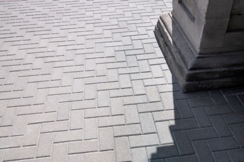 Paving Block Ambles? Ini Cara Perbaiki agar Rata Lagi