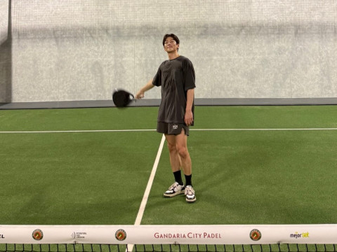 Tiba di Jakarta, Ji Chang-wook Langsung Main Padel