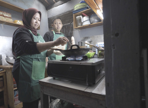 Inspiratif! Berawal dari Driver Grab, Kini Nuryadi Sukses Bangun Baso Aci Mastyo