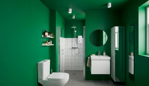 Banyak yang Salah! Warna Ini Bikin Kamar Mandi Makin Sempit