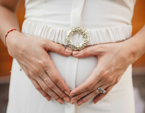 Mendadak Jadi 'Detektif Bau' Saat Hamil, Kok Bisa? Intip Fakta di Balik Hidung yang Makin Tajam