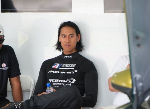 Dipastikan Tampil di GT World Challenge Asia, Sean Gelael Kendarai Ferrari