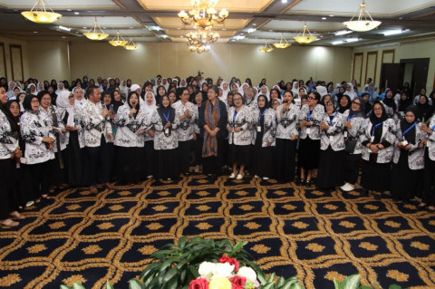 300 Pelajar Terdeteksi Depresi, Guru Perempuan Urat Nadi Bentuk Karakter Anak Bangsa