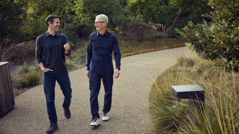 Apple Punya CEO Baru! Ini Profil John Ternus dan Strateginya di Era AI