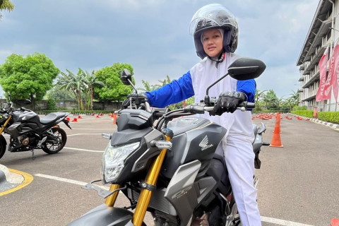 Tips Berkendara Aman Bagi Perempuan