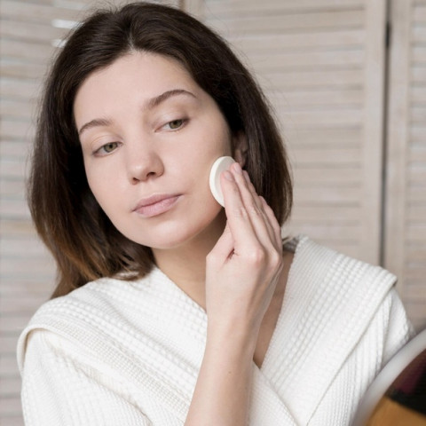 Top 3 Berita Gaya: 4 Compact Powder Tahan Lama hingga Daftar Wanita Tajir Versi Forbes