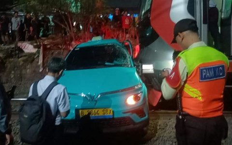 Kronologi Kecelakaan Kereta di Bekasi Timur, Diawali Mobil Listrik Tertabrak KRL