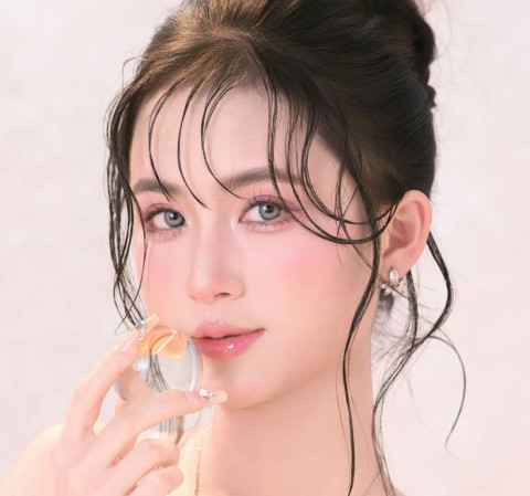 Biar Gak Salah Server: Cushion vs Concealer Mana yang Lebih Dulu Dipake?