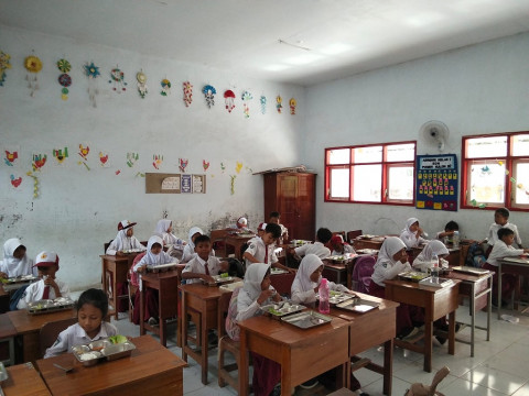 Evaluasi Guru IPB Soal Program MBG: Tata Kelola Harus Diperbaiki Total!