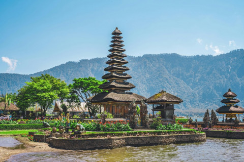 Pariwisata 2026 Juara: Kunjungan Turis Naik, Ekonomi Pun Makin Stabil