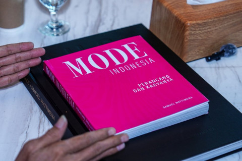 Buku 'Mode Indonesia', Desainer Lokal Makin Menyala!