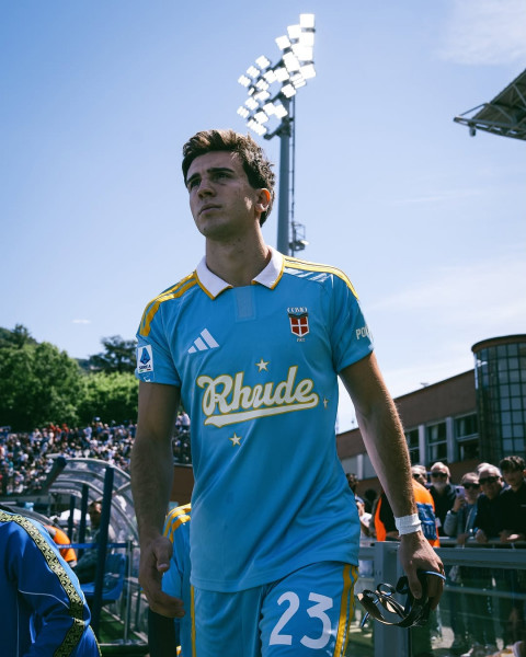Como Rilis Jersey Limited Edition Kolaborasi dengan RHUDE untuk Aksi Kemanusiaan