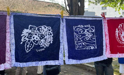 Belajar Membuat Batik Tulis: Kenali Alat, Bahan, dan Teknik Mencanting yang Benar