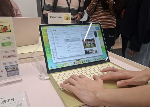 Gen Z Disebut Lebih Suka Warna Cerah, Citrus Jadi Tren Baru di Dunia Gadget