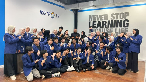 Mahasiswa Ilmu Komunikasi UAG Kunjungi ke Metro TV, Belajar Transformasi Jurnalisme