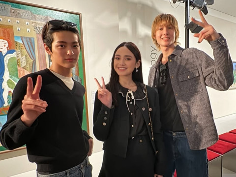 Syifa Hadju Foto Bareng Keonho dan Martin CORTIS, Bikin Fans Iri!