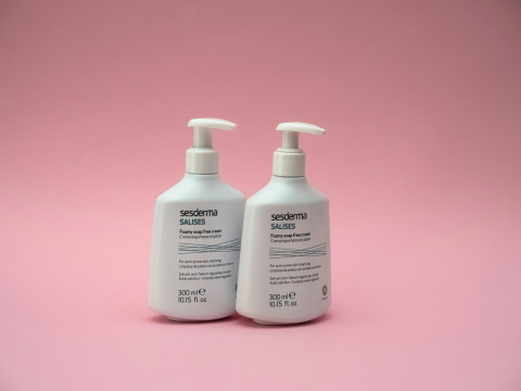 Kulit Sensitif Auto Tenang! Sabun Non SLS Ini Lagi Jadi Andalan Buat Skin Barrier