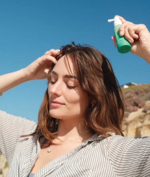 Siapa yang Baru Tau Kulit Kepala Harus Pake Sunscreen?