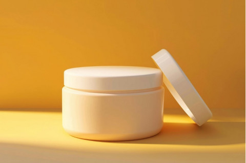 Gak Perlu Laser Mahal, 5 Moisturizer Ini Efektif Banget Pudar-in Flek Hitam!
