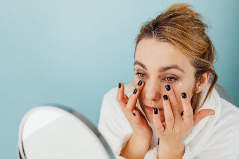 5 Urutan Skincare Sebelum Makeup untuk Hasil Riasan Tahan Lama