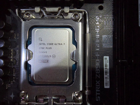 Intel Core Ultra 7 270K Plus, Reset yang Pas