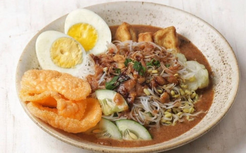 5 List Ketoprak di Jakarta Ini Bumbunya Medok, Gak Bakal Nyesel Deh!