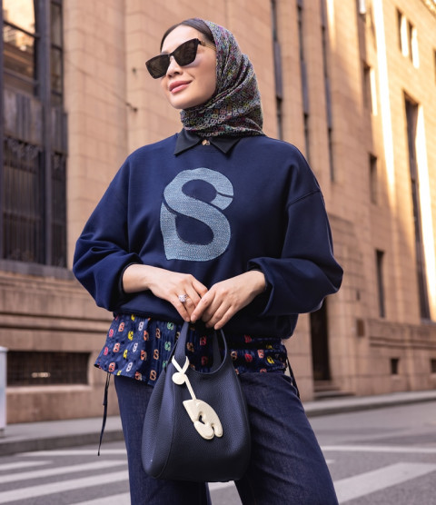 Dua Ikon Fashion Jadi Satu, Vibe-nya Elegan dan Ikonik Parah!