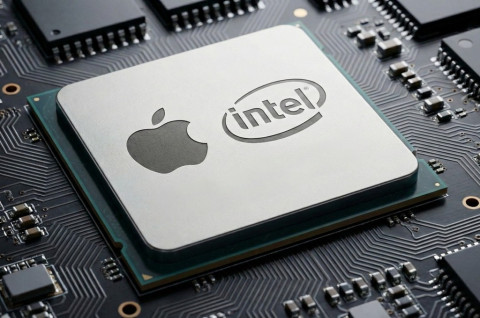 Trump Klaim Apple dan Intel Bakal Produksi Chip di Amerika Serikat