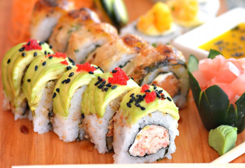 Nasi untuk Sushi Kenapa Bisa Enak Banget Sih? Begini Cara Buatnya
