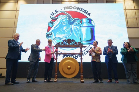 Kemitraan AS-Indonesia Dongkrak Produksi Susu Peternak hingga 32,5 Persen