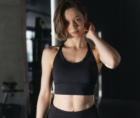 Top Berita Gaya: 5 Sport Bra Anti Guncang hingga Sepatu Kulit Babi