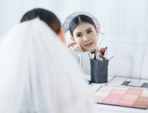 Top Berita Gaya: Tren Complexion Natural hingga Beda EDP vs EDT