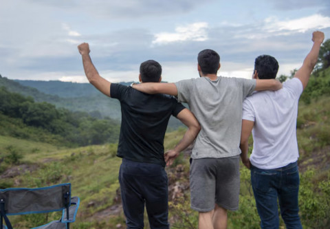 Punya Banyak Teman Belum Tentu Jago Berteman, Kok Bisa?