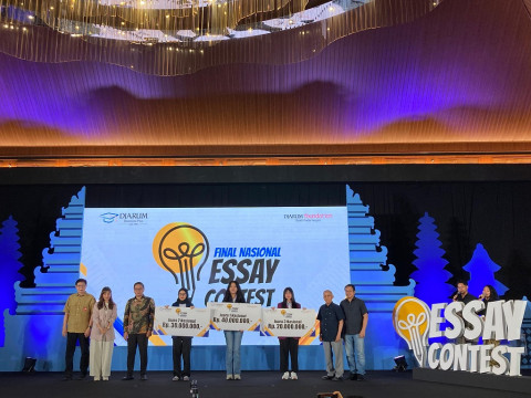 Pengalaman Pahit Jadi Ide Emas, Tiga Mahasiswa Ini Sabet Juara Essay Contest Beswan Djarum