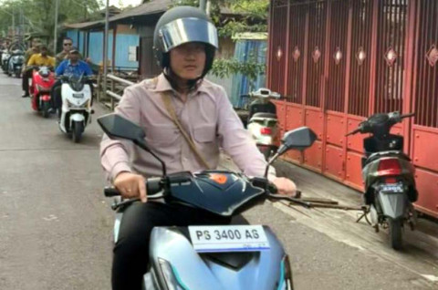 Cek Harga Motor Listrik yang Dipakai Gibran di Papua