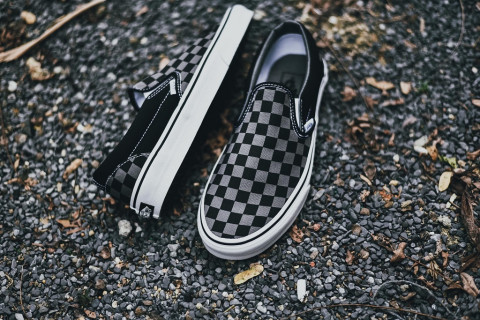 Anti Bungkuk, Anti Ribet! Sepatu Hands-Free yang Wajib Masuk Wishlist