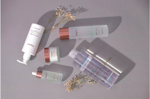 Glow Up Head-to-Toe Tanpa Boncos: Intip Promo Katalog Oriflame Juli 2026!
