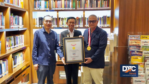 Literasi Pajak Naik Level! DDTC Library Pecahkan Rekor MURI dengan Ribuan Koleksi