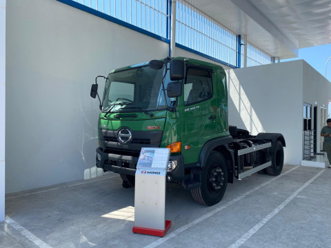 Hino Rambah Pasar Banyuwangi, Buka Dealer 3S