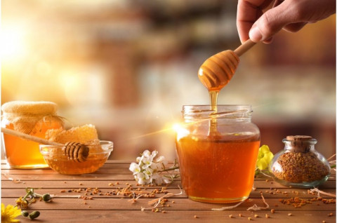 Biar Gak Kena Oplosan Gula! Ini Cara Cek Madu Asli vs Palsu yang Beneran Valid