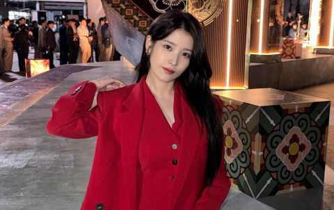 IU Batalkan Konser dan Tunda Album Baru karena Kesehatan Memburuk