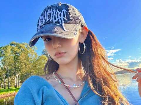 Danielle Tiba-Tiba Unggah Pesan Menyentuh Saat NewJeans Comeback, Kebetulan atau Isyarat?
