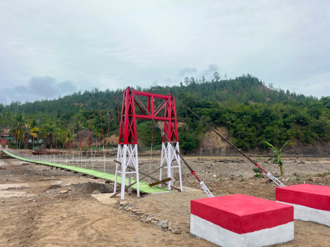 TNI Rampungkan Pembangunan Jembatan Perintis Garuda III di Linge