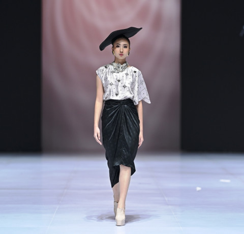 Batik Bertemu Sentuhan Modern, Hasilnya Elegan dan Timeless