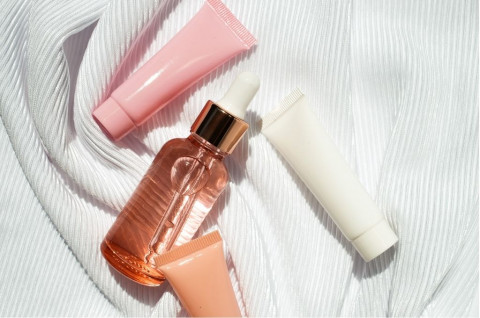Skincare Ini Mudah Dibawa ke Mana-Mana, Jadi Praktis!