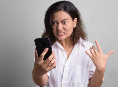 Jempol Gatal Mau Posting saat Marah? Ingat ‘Pause Before Posting’
