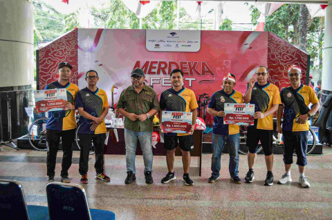 Tim Soekarno Raih Juara 1 Kejuaraan Pingpong Media Group di Merdeka Fest 2026