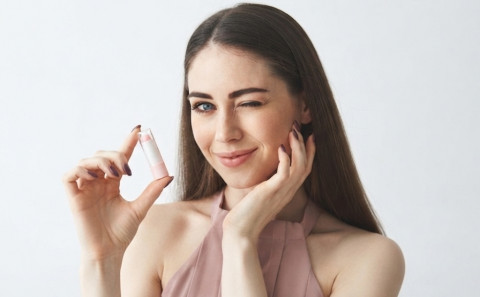 Bibir Kering dan Kelupas Auto Lenyap! Ini 4 Lip Balm Jagoannya