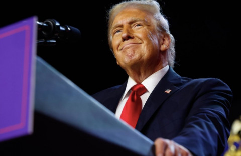 Donald Trump Minta Iran Menyerah, Perundingan Damai Masih Buntu