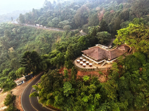 Resmi Dibuka! Resto di Puncak Ini Ajak Kamu Bernostalgia Jamuan Era Soekarno